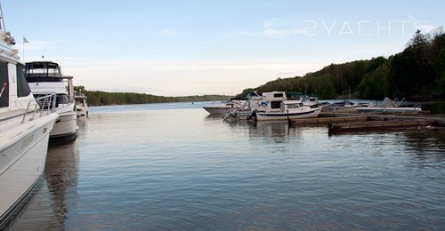 Donovan’s Shady Harbor Marina