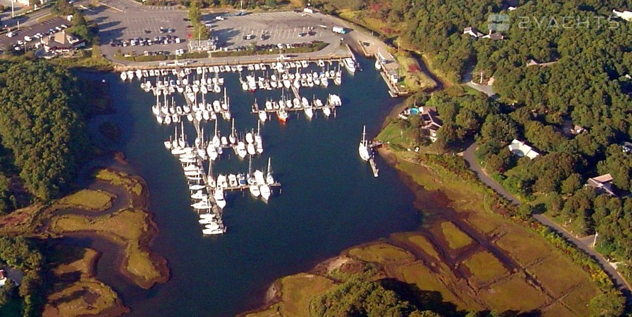 Saquatucket Municipal Marina