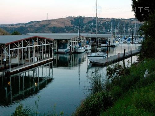 Glen Cove Marina