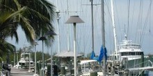 Lighthouse Yacht Club & Marina