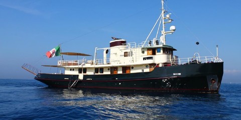 Benetti 97