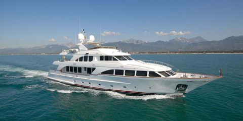 Benetti 122
