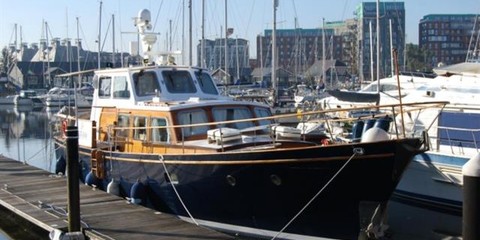 Berthon 55 classic motor yacht