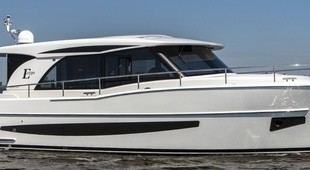 Boarnstream 1280 Elegance Sedan