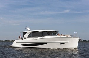 Boarnstream 1500 Elegance Center Sleeper