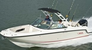 Boston Whaler 230 Vantage