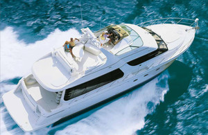 Carver 570 Voyager