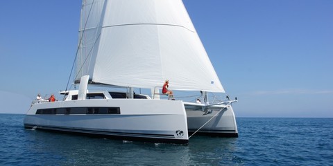 Catana 62