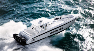 Cigarette 42 Huntress