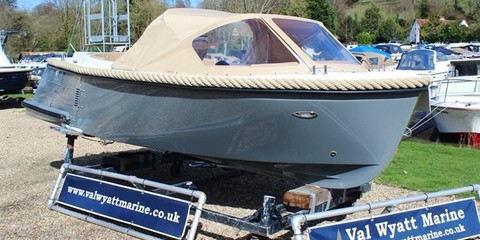 Corsiva 500 tender