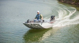 Crestliner 1657 Outlook