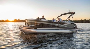 Crestliner 220 Rally DX