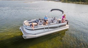 Crestliner 220 Rally