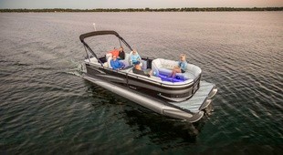 Crestliner 240 Rally DX