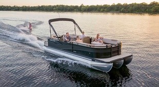 Crestliner 240 Rally