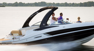 Cruisers Yachts 298 Bow Rider