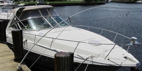 Cruisers yachts 3470 express