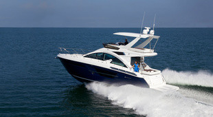 Cruisers Yachts 54 Fly