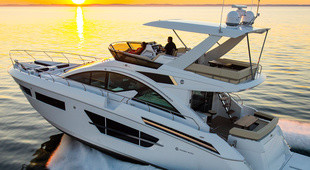 Cruisers Yachts 60 Fly