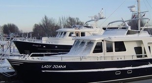 De Alm Almtrawler 1530