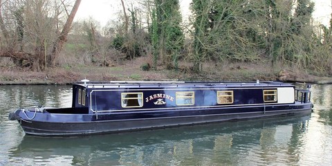 Dragon cruiser stern narrowboat