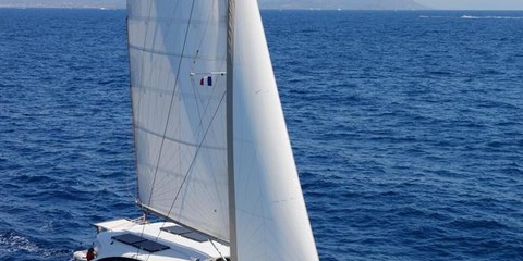 Dudley dix dh550 catamaran