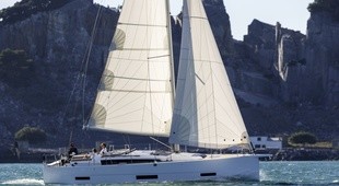 Dufour Grand Large 390