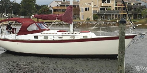 Endeavour yachts 37 sloop