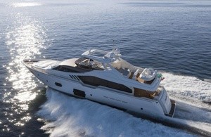 Ferretti 870