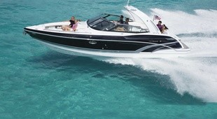 Formula 330 Crossover Bowrider