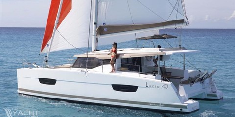 Fountaine pajot 40