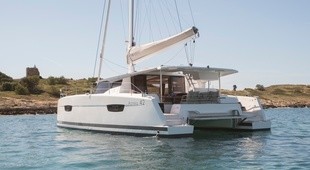Fountaine Pajot Astréa 42