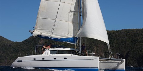 Fountaine pajot belize 43