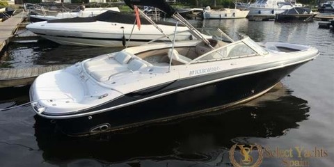 Four winns 220 horizon