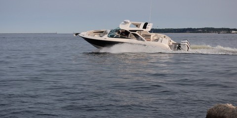 Sea Ray SLX 350 OB