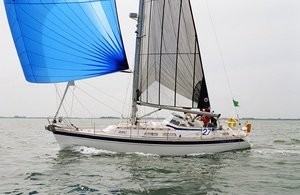 Hallberg-Rassy 37