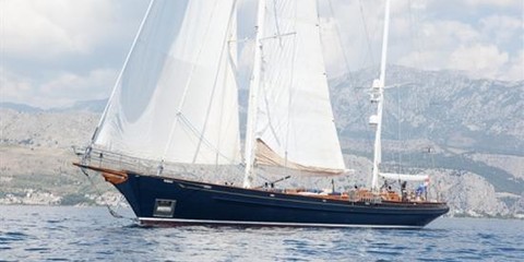 Heliyachts naval architect: lauran