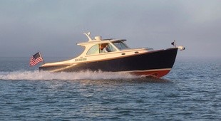 Hinckley Picnic Boat 34