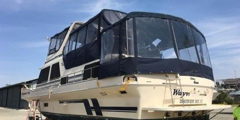 Holiday mansion coastal commander