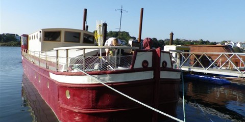 Humber keel barge houseboat