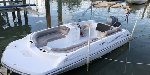 Hurricane 201 sun deck sport