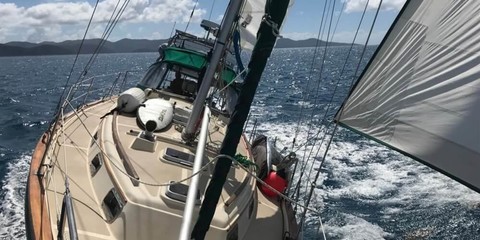 Island packet 38 cutter