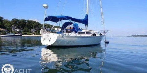 Islander bahama 30