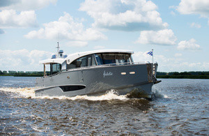 Jetten Custom Modern