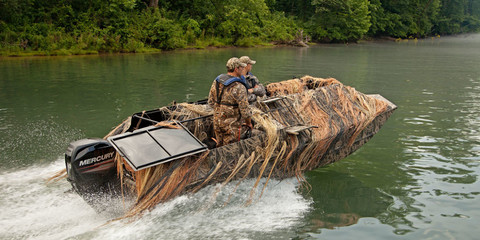 Lowe Roughneck RX1860 Waterfowl