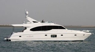Majesty Yachts 70