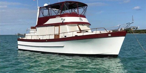 Marine trader 44 long range cruiser