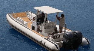 Novurania Catamaran 28