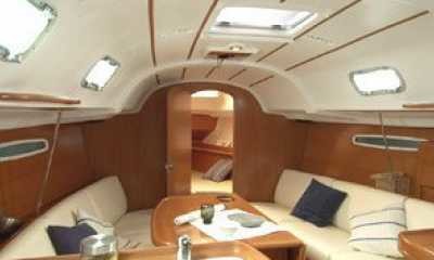 Beneteau Oceanis 311 DI