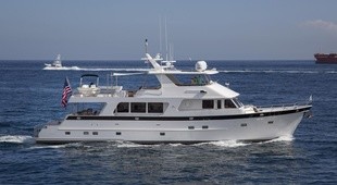 Outer Reef 820 Cockpit Motoryacht